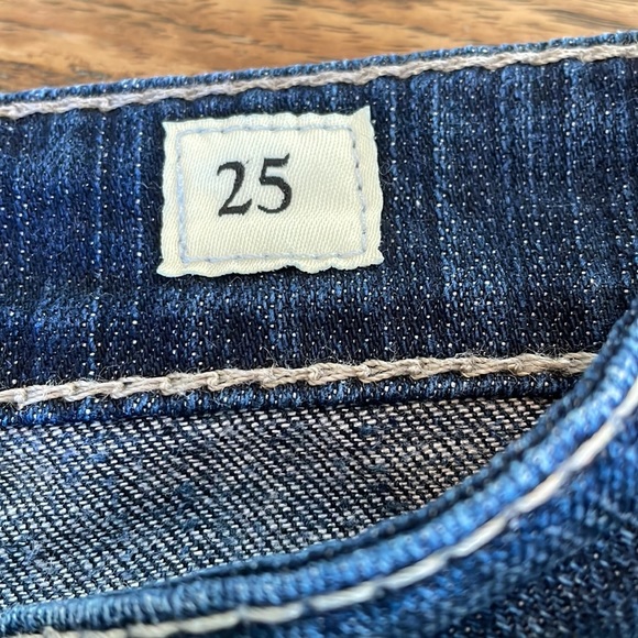 BKE Sabrina jean shorts - Picture 4 of 6